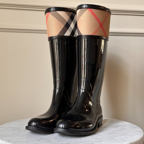 Burberry Women Nova Check Pattern Rain Boots Size: 7 (37) - Iconic Style - Picture 7 of 10